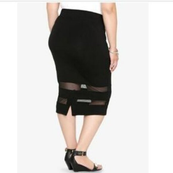 FINAL SALE Torrid Mesh Panel Black Knit Pencil Midi Skirt Size 2 - Picture 2 of 5
